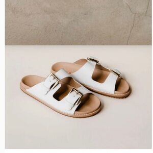 Able Whitney Sandal size 7